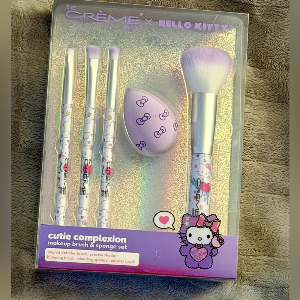 Hello Kitty Purple Makeup Brush and Sponge Set